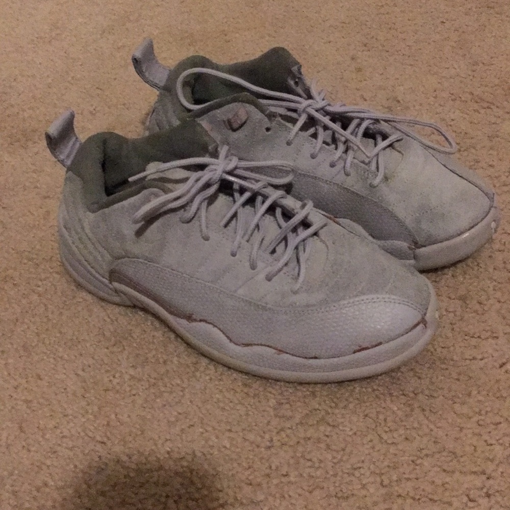 Jordan 12 low cool grey